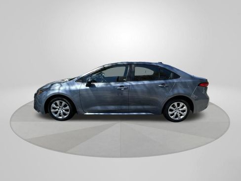 Used 2024 Toyota Corolla LE FWD image 4