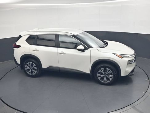 Used 2023 Nissan Rogue SV FWD image 34