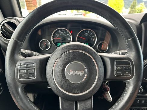 Used 2016 Jeep Wrangler Unlimited Sport w/ Quick Order Package 24S AWD/4WD image 26