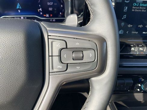 Used 2023 Chevrolet Silverado 1500 ZR2 w/ Technology Package image 34