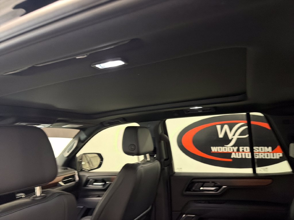 Used 2026 GMC Yukon Denali w/ Sun & Power Step Package AWD/4WD image 14