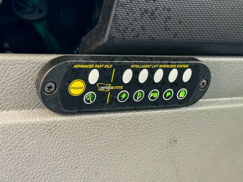 Used 2011 Ford E-350 and Econoline 350 Extended Super Duty w/ PWR Group image 33