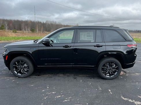 Used 2024 Jeep Grand Cherokee Limited 4xe AWD/4WD image 6