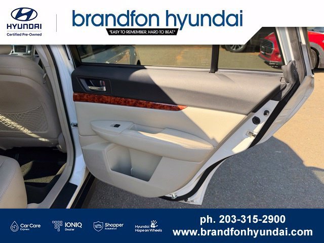 Used 2012 Subaru Outback 2.5i Limited AWD/4WD image 9