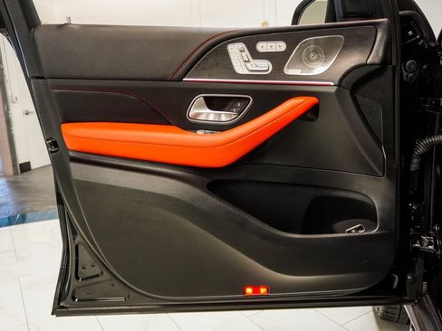 Used 2025 Mercedes-Benz GLE 63 AMG S image 20