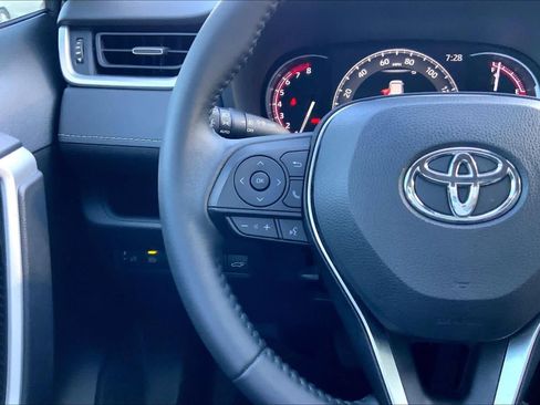 Used 2025 Toyota RAV4 XLE Premium FWD image 23