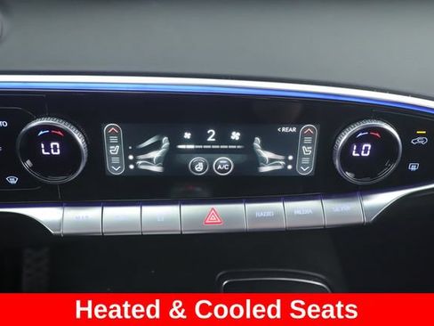 Used 2024 Genesis GV70 2.5T w/ Sport Prestige Package AWD/4WD image 4