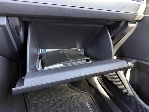 Used 2022 Volkswagen Jetta S FWD image 29