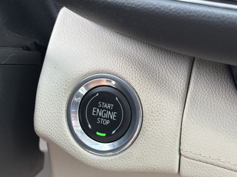 Used 2023 Buick Envision Avenir FWD image 31