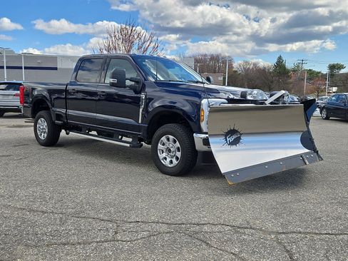 Used 2024 Ford F250 XLT w/ FX4 Off-Road Package image 4