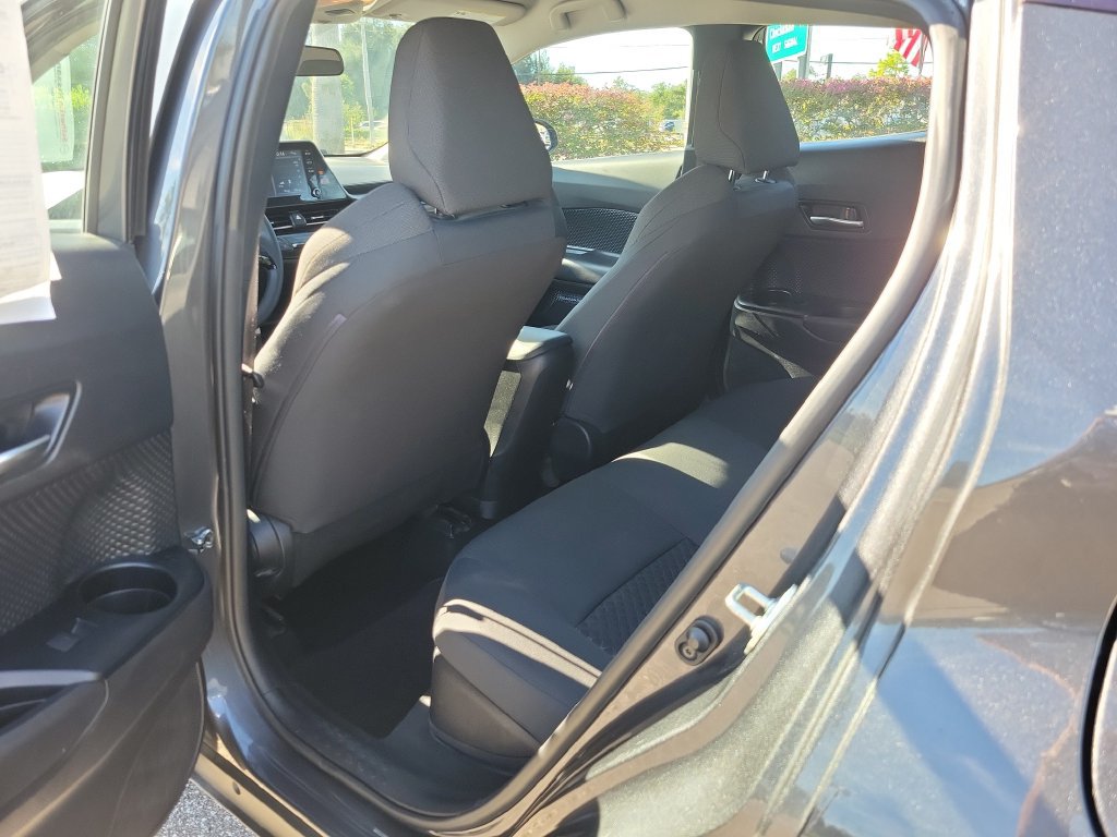 Used 2021 Toyota C-HR LE FWD image 8