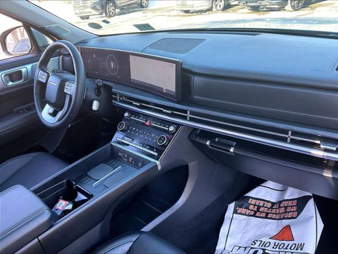 Used 2025 Hyundai Santa Fe Limited image 14