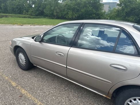 Used 2003 Buick Century Custom w/ Preferred Equipment Group 1SB FWD image 18