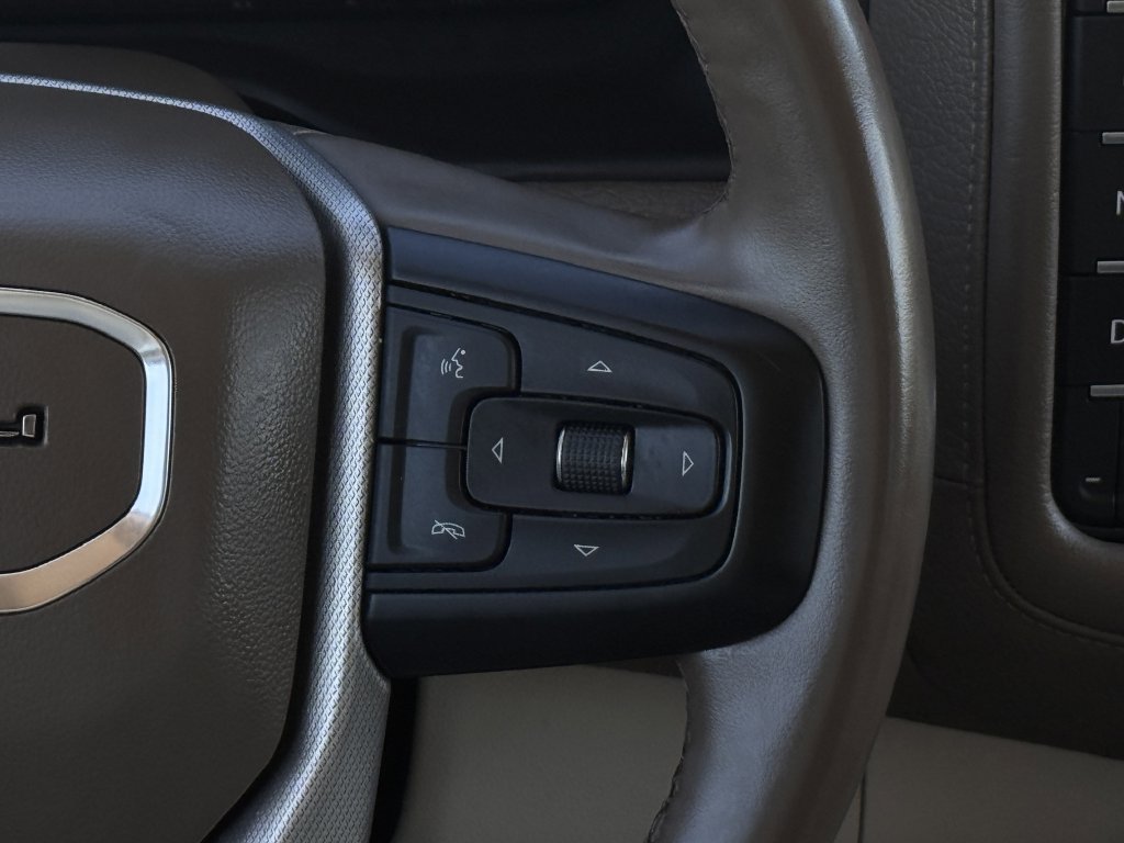 Used 2023 GMC Yukon Denali AWD/4WD image 16