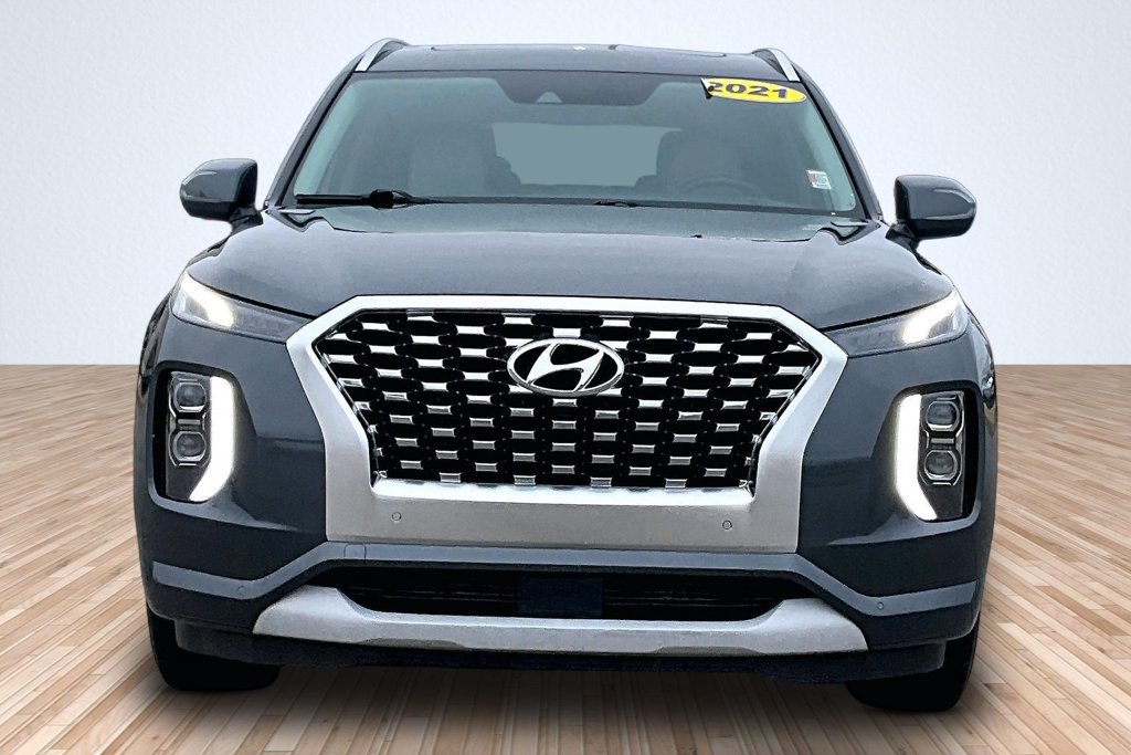 Used 2021 Hyundai Palisade Limited FWD image 3