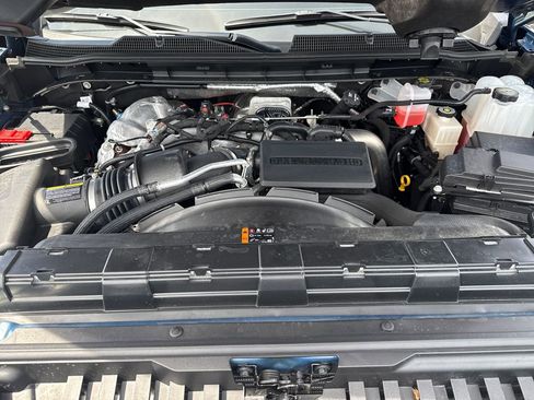 Used 2026 Chevrolet Silverado 3500 LTZ w/ LTZ Plus Package AWD/4WD image 28