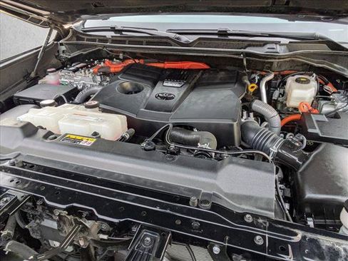 Used 2023 Toyota Tundra Capstone image 25