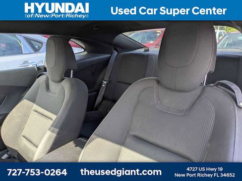 Used 2015 Chevrolet Camaro LT w/ 1LT Preferred Package RWD image 3