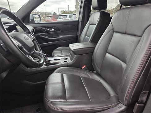 Used 2023 Chevrolet Traverse RS image 14