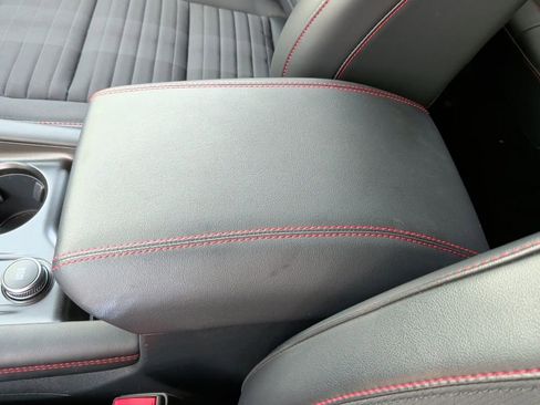 Used 2025 Ford Explorer ST-Line image 32