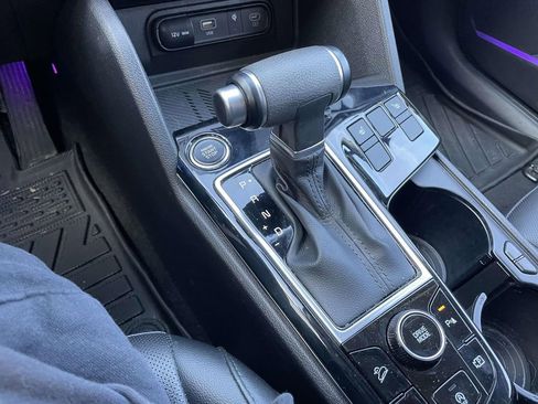 Used 2024 Kia Sportage EX image 44