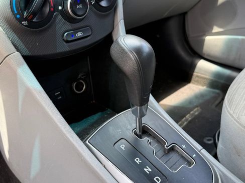 Used 2016 Hyundai Accent SE FWD image 18