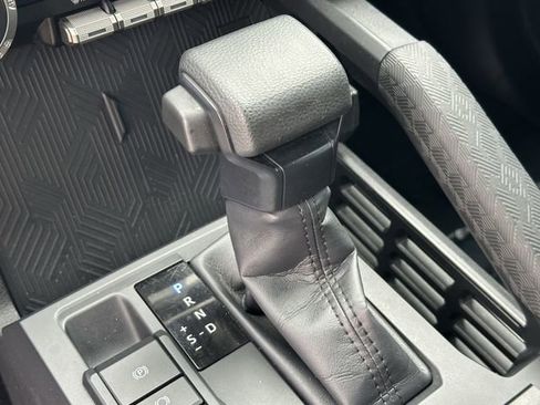 Used 2025 Toyota Tacoma SR image 21