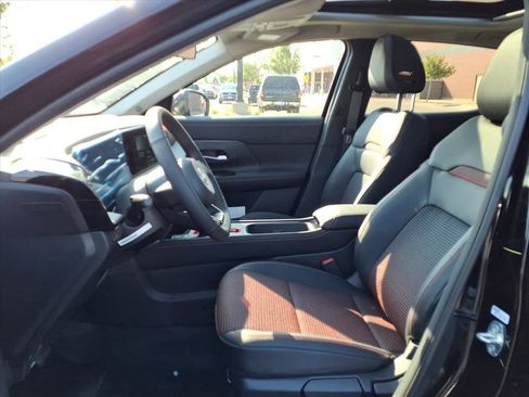 New 2026 Nissan Kicks SR w/ SR Premium Package image 35