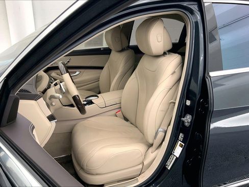 Used 2019 Mercedes-Benz S 450 Sedan image 16