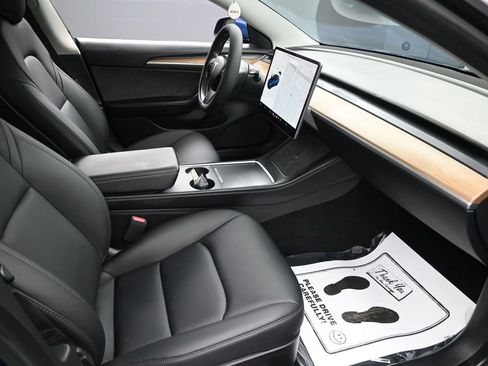 Used 2021 Tesla Model 3 Standard Range Plus RWD image 23