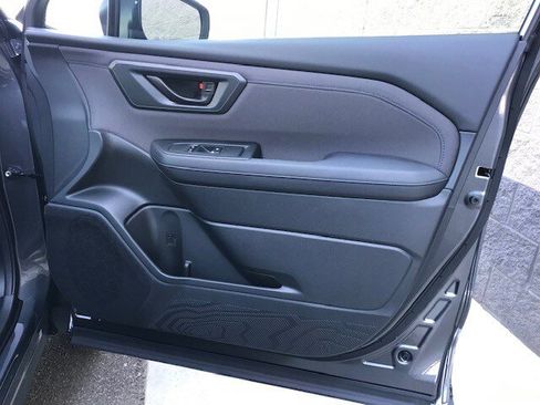 Certified 2025 Subaru Forester Premium w/ Protection Package image 20