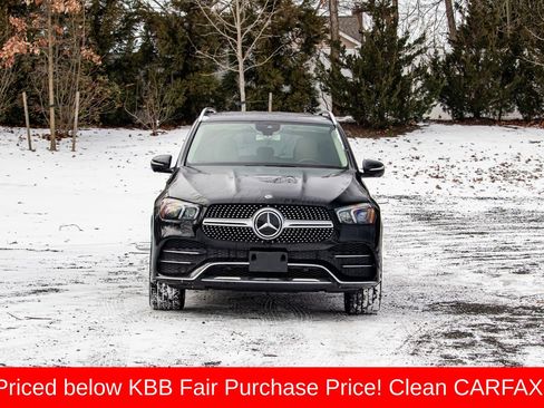 Used 2020 Mercedes-Benz GLE 350 w/ AMG Line Exterior image 2
