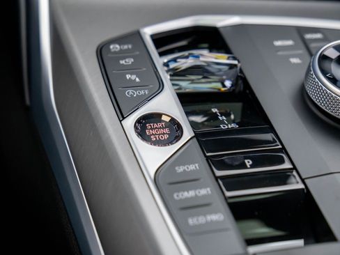 New 2026 BMW 330i xDrive Sedan w/ M Sport Package image 21