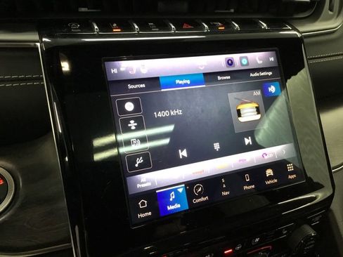 Used 2022 Jeep Grand Cherokee Overland image 19