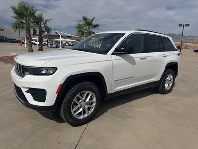 New 2025 Jeep Grand Cherokee Laredo X w/ Luxury Tech Group I