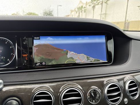 Used 2016 Mercedes-Benz S 550 Sedan image 28