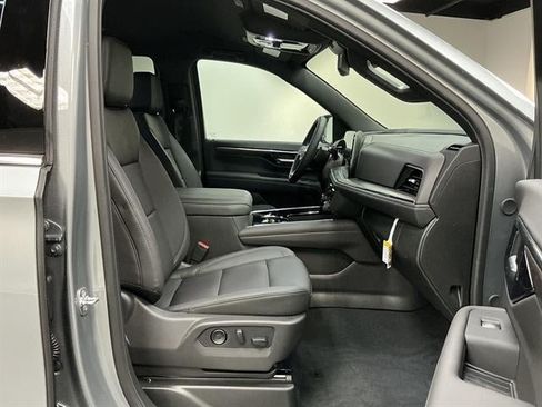 New 2026 Chevrolet Tahoe LT w/ Comfort Package AWD/4WD image 35