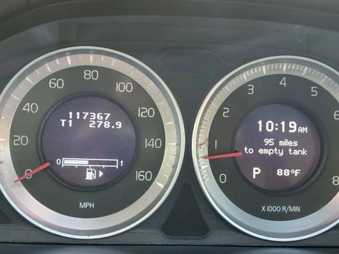 Used 2012 Volvo S60 T5 image 12
