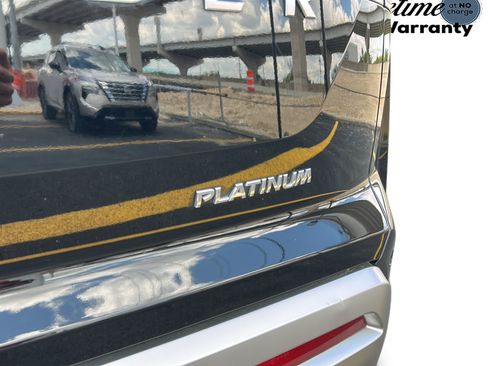Used 2025 Nissan Pathfinder Platinum FWD image 33