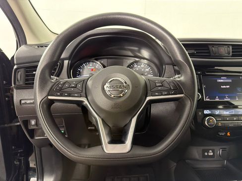 Used 2019 Nissan Rogue Sport SV image 13