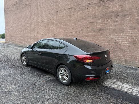Used 2019 Hyundai Elantra Value Edition w/ Cargo Package FWD image 4