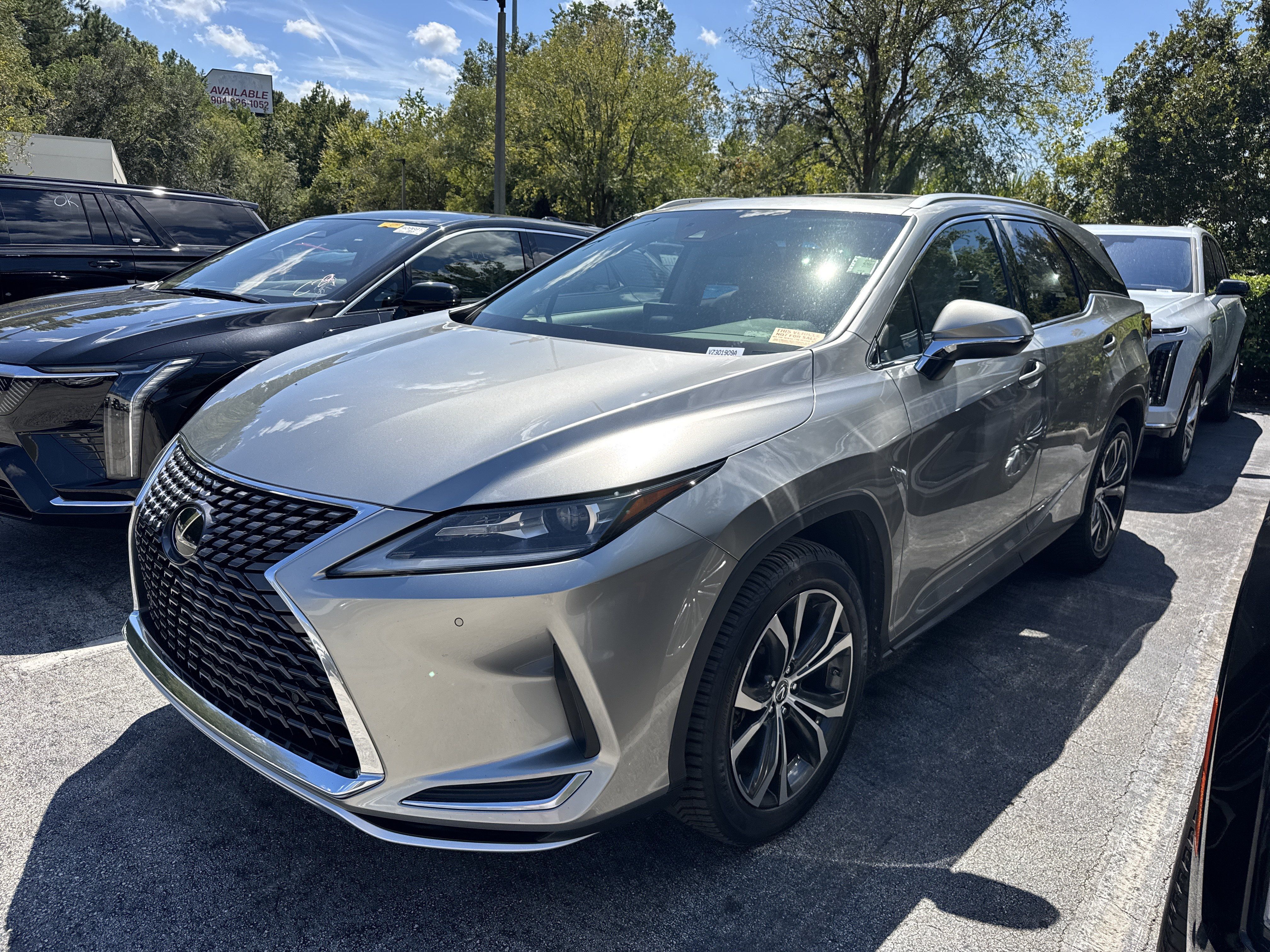Used 2020 Lexus RX 350L FWD w/ Premium Package image 1