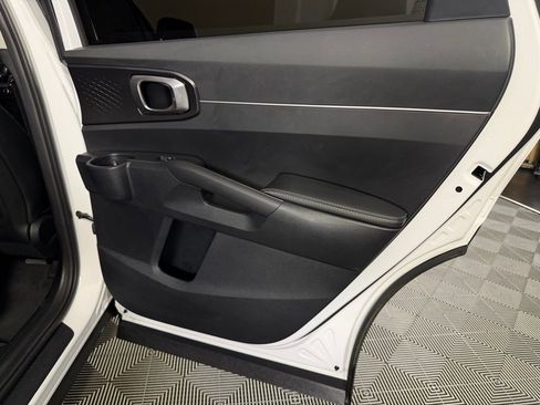 Used 2025 Kia Sorento EX image 34