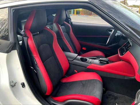 Used 2026 Nissan Z Performance w/ Floor Mat Package image 8