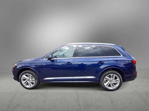 Certified 2023 Audi Q7 2.0T Premium Plus w/ Convenience Package AWD/4WD image 5