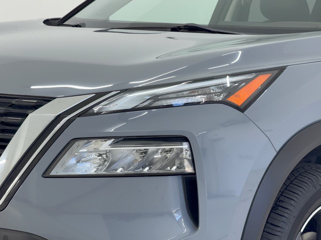 Used 2021 Nissan Rogue SL w/ Premium Package FWD image 12