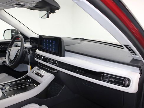 New 2026 Lincoln Aviator Reserve AWD/4WD image 29