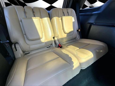 Used 2016 Ford Explorer Limited w/ Equipment Group 301A image 28