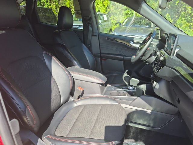Used 2025 Ford Escape ST-Line AWD/4WD image 28