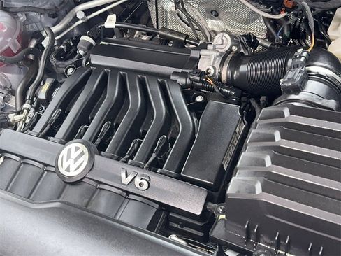 Used 2023 Volkswagen Atlas Cross Sport SEL Premium R-Line image 60